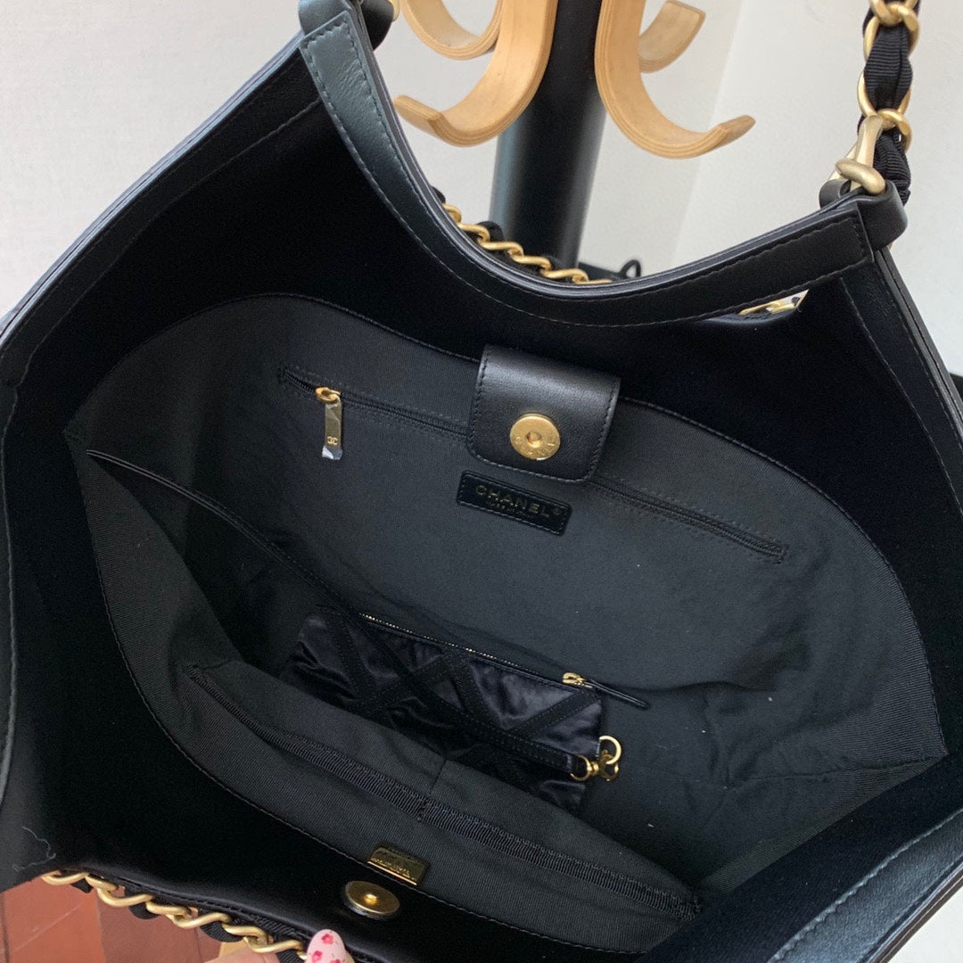Chanel SOS 2022 Spring/Summer Collection Size: New Black Nylon ￼