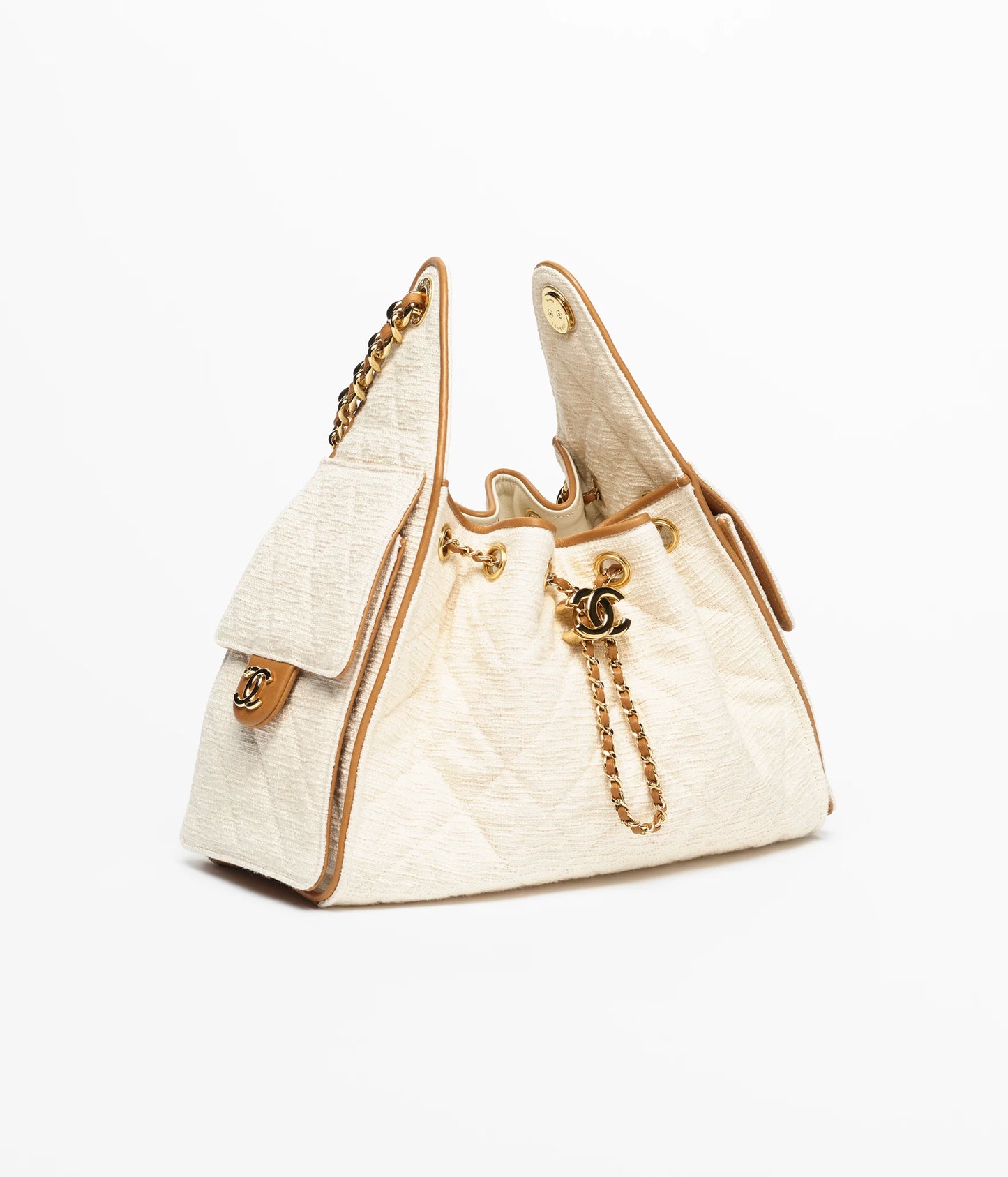 CHANEL 25 SMALL HANDBAG   Canvas, Calfskin & Gold-Tone Metal  Ecru & Camel